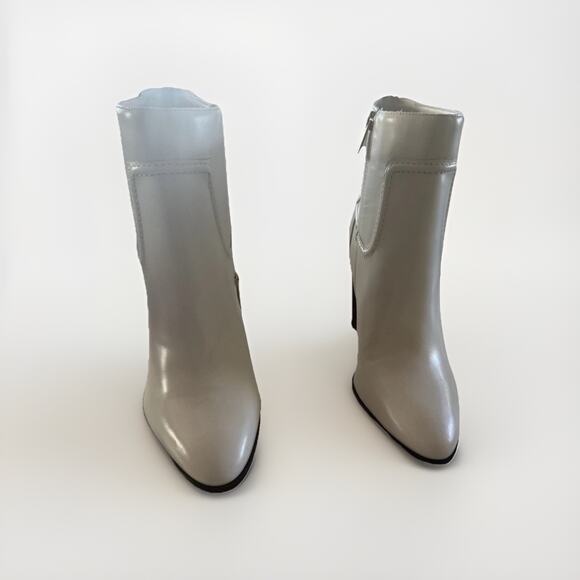 NEW Vince Camuto Epandra Leather White Cowboy Rodeo Gogo Disco Glam Boots Size 9 - Picture 3 of 13